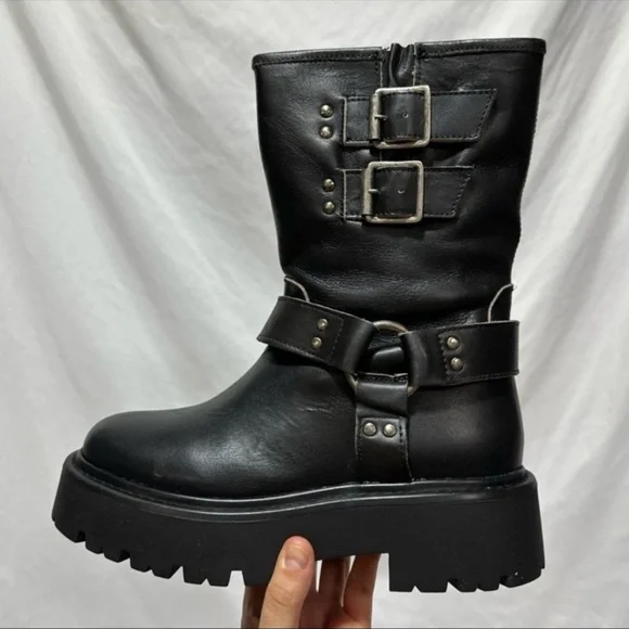 Steve Madden Reika Black Leather Buckle Hardware Motorcycle Combat Boots Goth - Picture 6 of 8